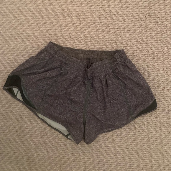 Lululemon hotty hot shorts - Picture 2 of 2